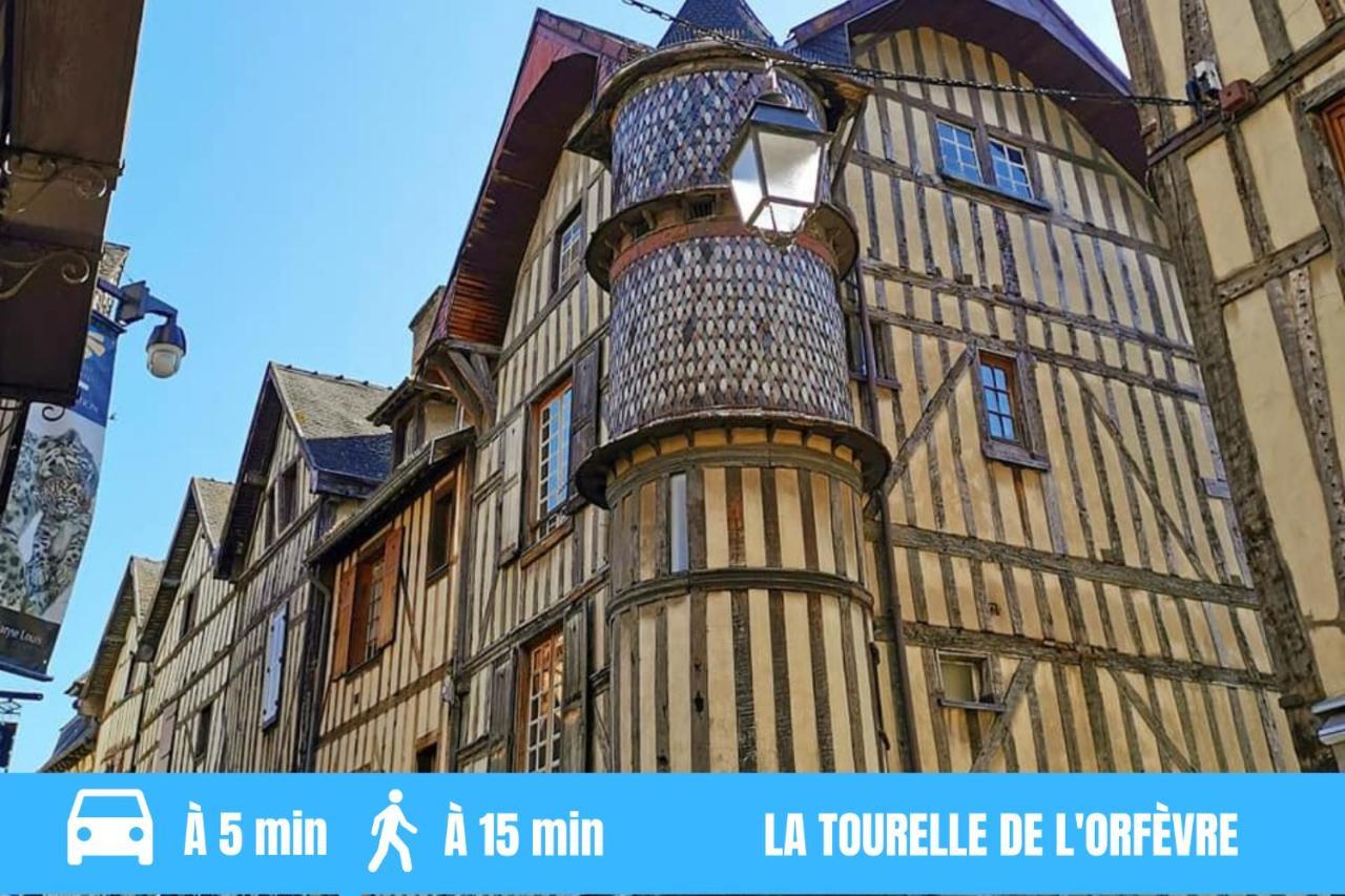 Joli Studio Meuble Tout Equipe Hyper Centre Wifi Apartment Troyes Exterior foto